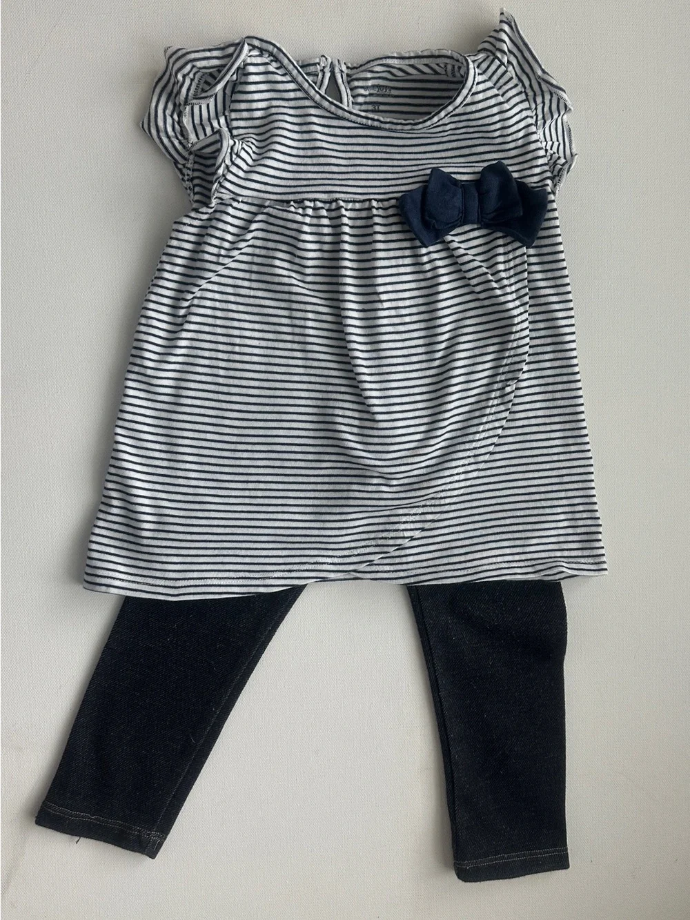 Simple Joys girl’s dress with Navy Bow Accent and Cat & Jack pants. Size 3T.